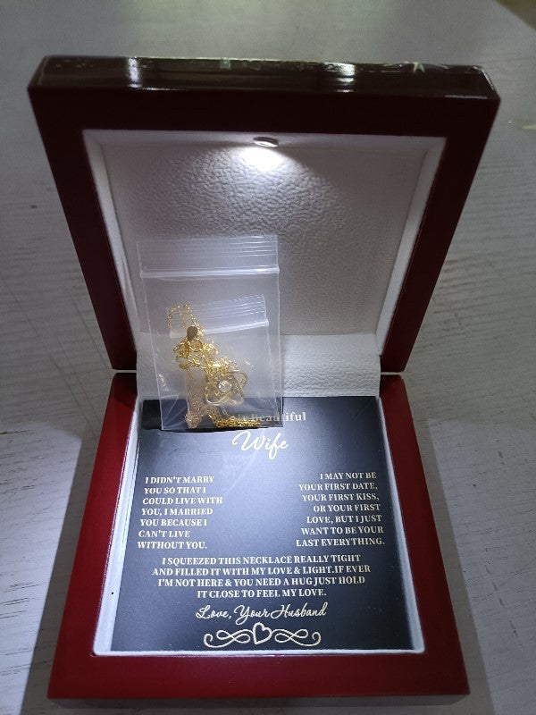 LED Lighted Gift Box Heart Necklace — Romantic Crystal Pendant for Her (Wife • Daughter • Sister)