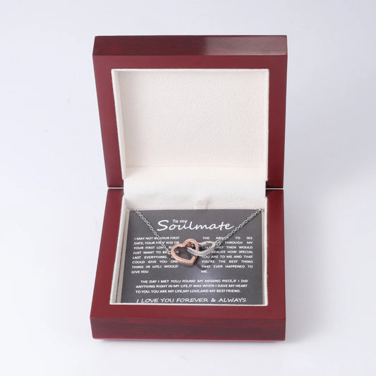 Intertwined Hearts Necklace – Romantic Gift for Her